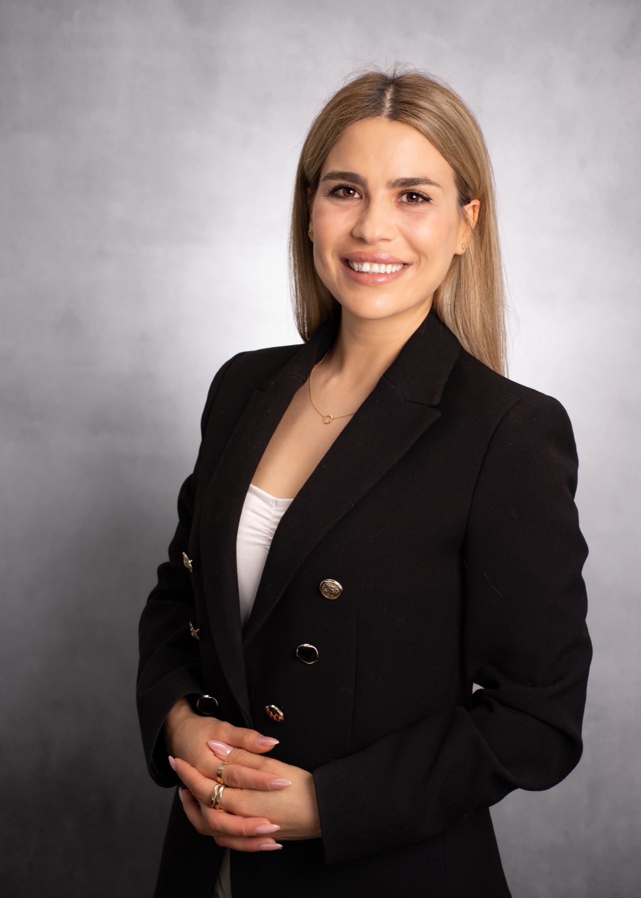 Hannah (Haniyeh) Kouhestani, Ontario mortgage agent